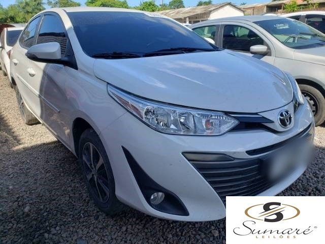 YARIS SEDA XS CONNECT CVT 1.5 16V DUAL VVT-I 2021