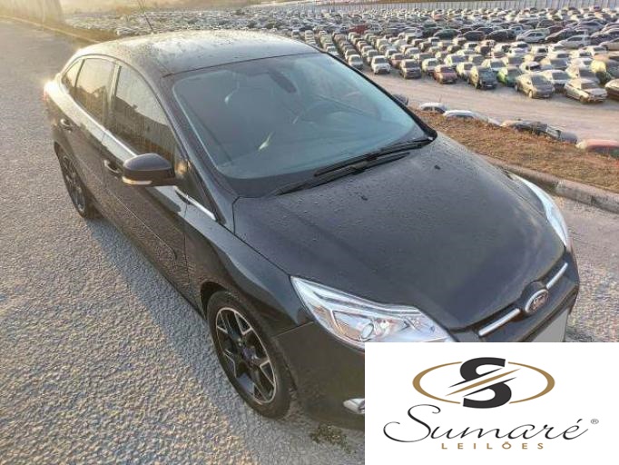 FORD FOCUS SEDAN 2014