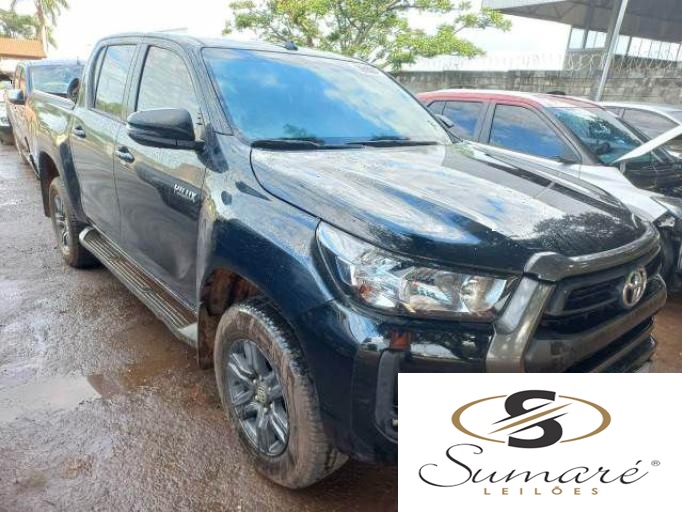 TOYOTA HILUX CD 2021