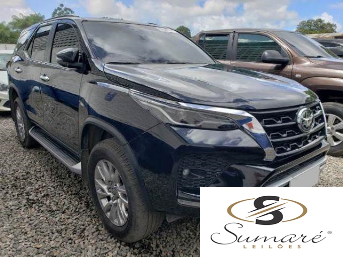 TOYOTA HILUX SW4 2022