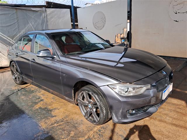 320I 3B11 2013